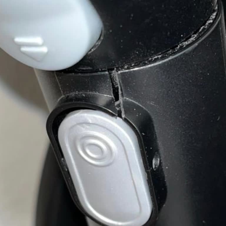 Bosch Dikey Süpürgede Tekrarlayan Parça Çatlaması Ve Garanti Sorunu