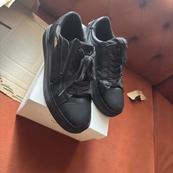 Kullanılmış Ve Hijyenik Olmayan Ayakkabı Gönderildi