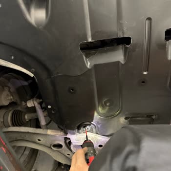 Kırık Gelen Motor Alt Koruması Ve Satıcıdan Cevap Alamama