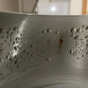 Korkmaz Çaydanlığın İç Kısmında Pas Oluşması