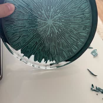 Hediye Gelen Karaca Pasta Setinde Kısa Sürede Soyulma Ve Faturasız Mağduriyet