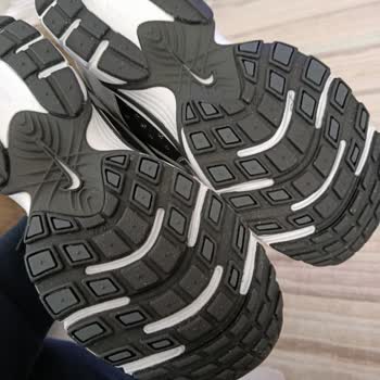 Kusurlu Ayakkabı Gönderimi Ve Yetersiz Çözüm: Değişim Talebim Karşılanmadı