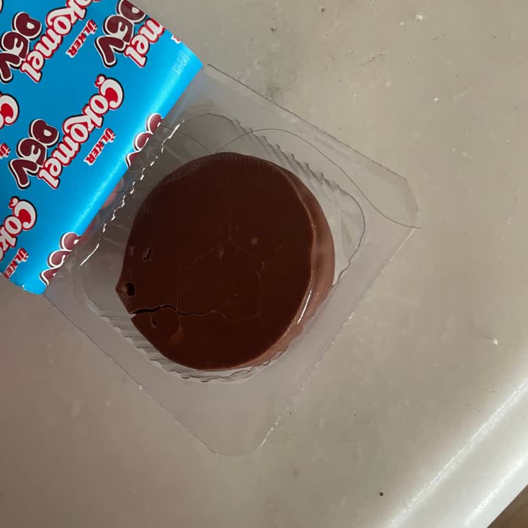 Çokomel Paketinden Saç Çıkmasıyla Yaşadığım Hijyen Şoku