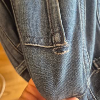 Mavi Kısa Sürede Yıpranan Pantolonlar İçin Garanti Ve Değişim Talebi