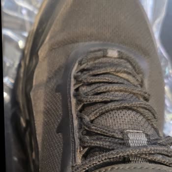 Kısa Sürede Yırtılan Ayakkabı İçin Garanti Sürecinde Hayal Kırıklığı