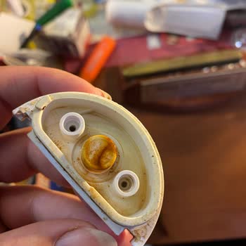 Oral-B Aquacare Oxyjet Took In Water and Rusted Internally