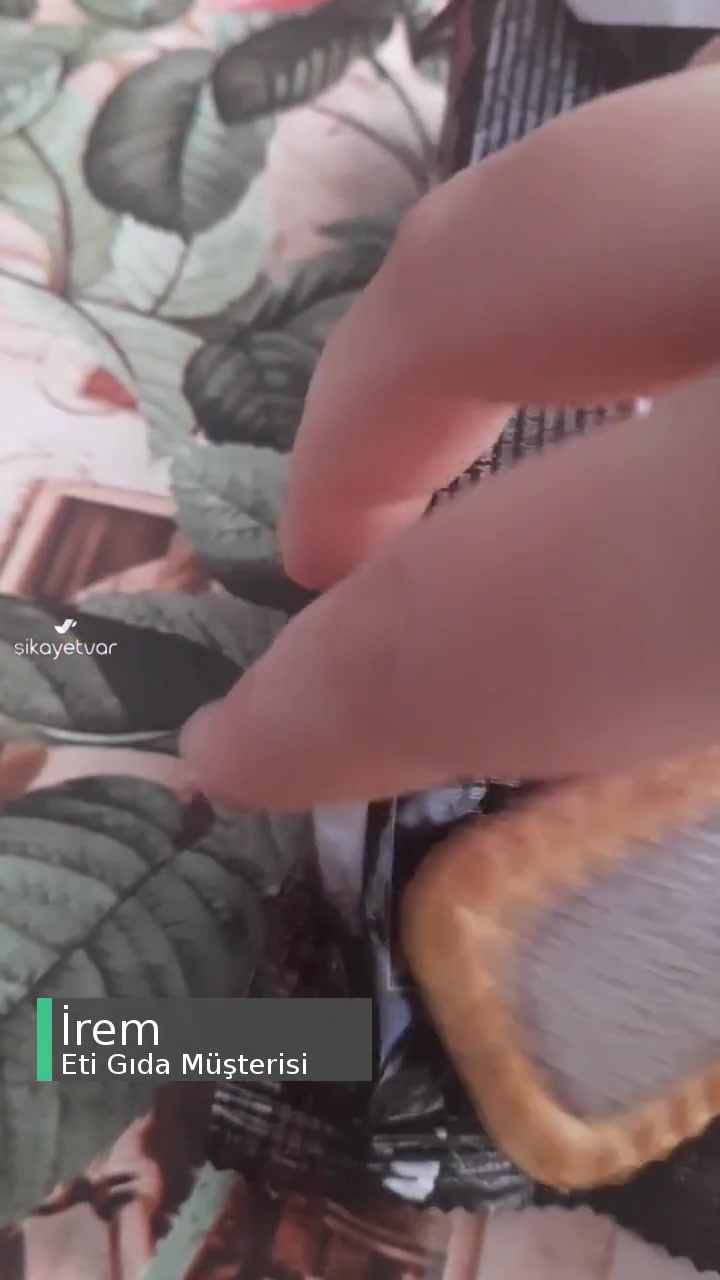 Eti Burçak Çikolatalı Bozuk Bisküvi videonun kapak resmi