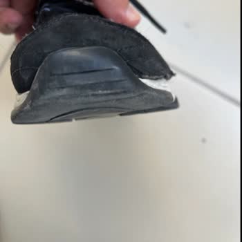 Skechers Ayakkabıda Garanti Süresinde Taban Açılması Ve Çözüm Sunulmaması