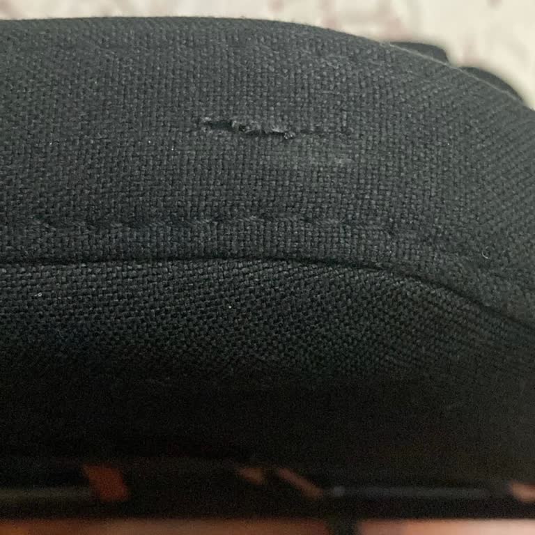 Yeni Alınan Oyuncu Koltuğunda Yırtık Ve Servis İletişimsizliği