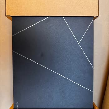 Mağazadan Aldığım PC'nin Kutusu Yırtık Çıktı, 15 Gün Sonra Ekran Parçalandı!