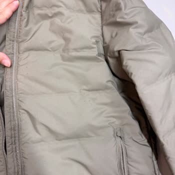 Kuru Temizleme Sonrası Montum Lekelerle Geri Verildi Mağduriyetim Giderilmiyor