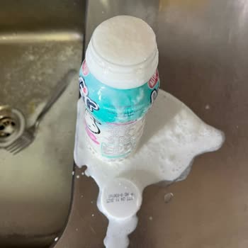 Açınca Patlayan Kefir Ve Bozuk Tat Nedeniyle Hayal Kırıklığı Yaşadım