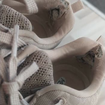 Kısa Sürede Deforme Olan Ayakkabıma Garanti Reddi: Mağduriyetimin Giderilmesini İstiyorum