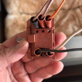 Yetkili Servis Ücretinde Fahiş Fiyat Ve Çözüm Eksikliği