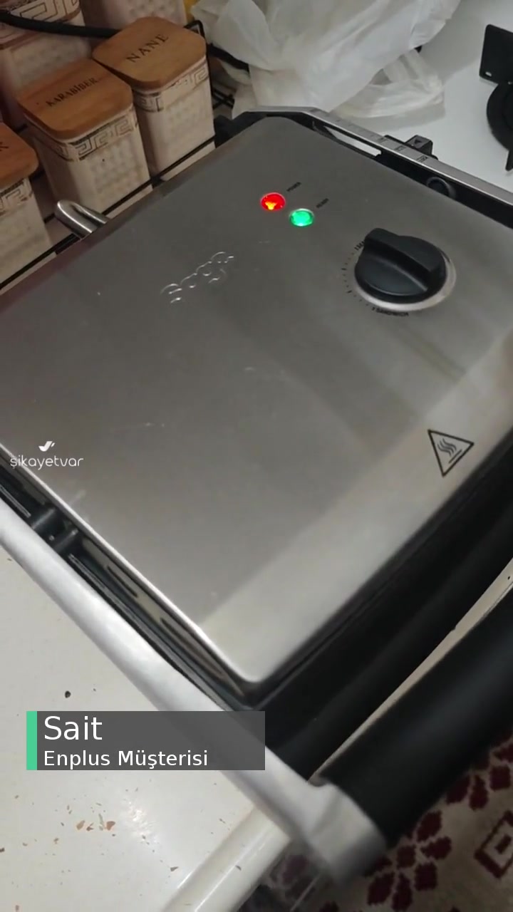 Enplus Yeni Aldığım Tost Makinesi Isınırken Ses Çıkarıyor! videonun kapak resmi