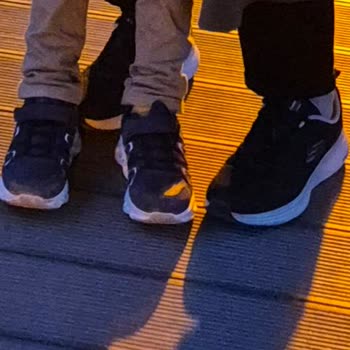 Daire Değişikliği Sonrası Kaybolan Ayakkabılarımız İçin Yönetimden Çözüm Bekliyorum