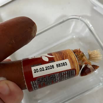 Aldığım Dana Sucuk Kısa Sürede Küflendi, Ürün Değişimi Talep Ediyorum