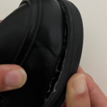 Kısa Sürede Deforme Olan Ayakkabıya Çözüm Sunulmadı