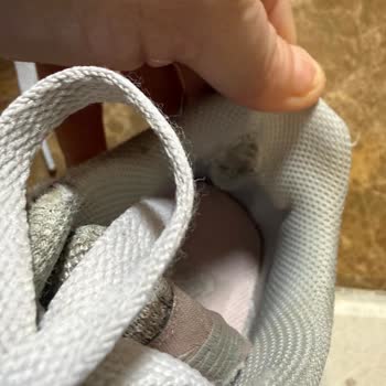 Intersport Kısa Sürede Deforme Olan Nike Ayakkabı İçin Garanti Reddi Ve Mağduriyet