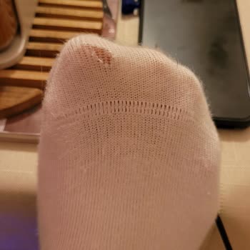 İlk Kullanımda Çorapta Burun Kısmında İncelme Ve Neredeyse Yırtılma Sorunu