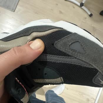 Temizlik Sonrası Ayakkabımda Oluşan Yırtık Ve Çözüm Eksikliği