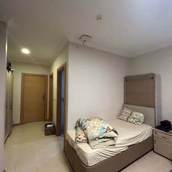 Fazla Baza Nedeniyle Güvenlik Riski Ve Yurt Yönetiminin İlgisizliği