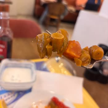 Yemekte Kıl Çıkması Ve Personel İlgisizliği Nedeniyle Mağduriyet