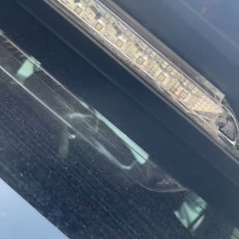 Opel Mokka Arka Stop Lambalarında Garantiye Rağmen Çatlak Sorunu