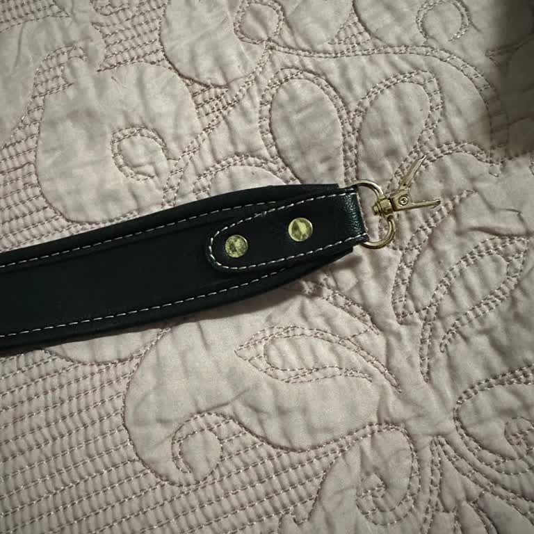 Kısa Sürede Kırılan Çanta Ve Yetersiz Garanti Hizmeti