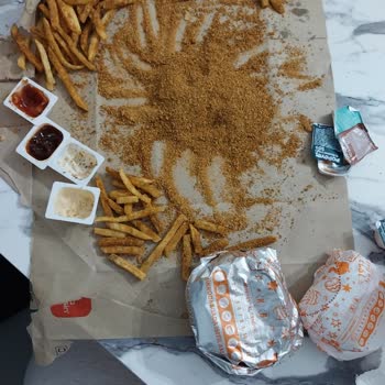 Aşırı Kajun Baharatı Nedeniyle Patatesleri Tüketemedik