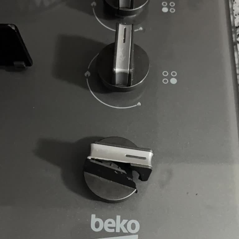 Garanti Kapsamındaki Beko Cam Ocak Düğmesi Kırıldı, Ücretsiz Tamir Talebi