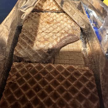 Eti Bidolu Paketinden Isırılmış Gibi Çıkan Ürün Şaşkınlığı