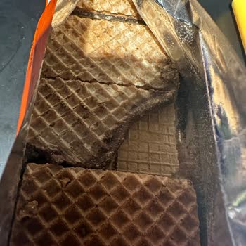 Eti Bidolu Paketinden Isırılmış Gibi Çıkan Ürün Şaşkınlığı