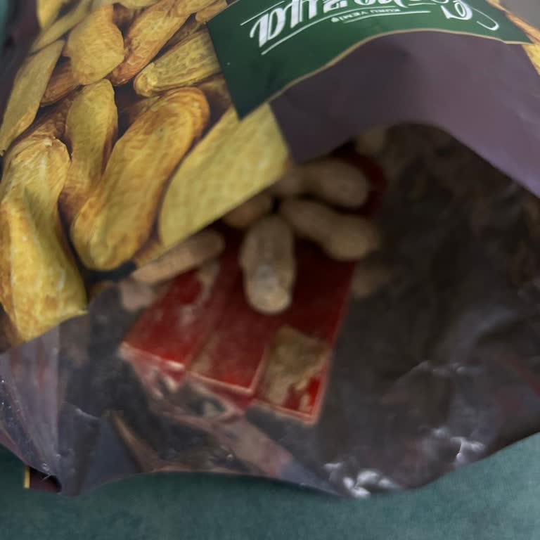 Aldığım Yer Fıstığından Yabancı Cisim Çıktı Mağduriyetimin Giderilmesini İstiyorum