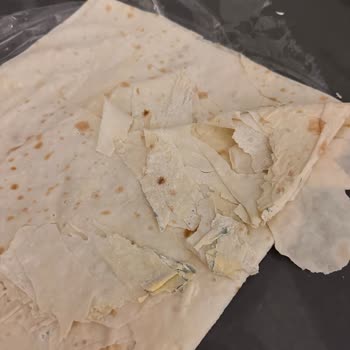 Migros Sanal Marketten Küflü Yufka Teslimatı, Çocuk Sağlığı Riske Girdi