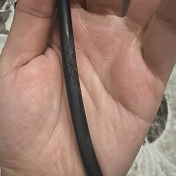 Cleanmax Rose Süpürgede Kırık Kapak Ve Güvensiz Kablo Sorunu