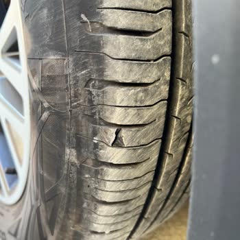 Continental Sıfır Aldığım Ford Kuga Lastiklerinde Kopma ve Kayma Sorunu Çözülmüyor