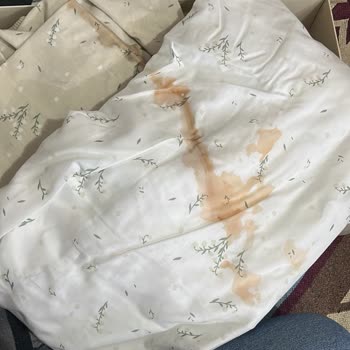 Kullanılmış Ve Lekeli Pike Takımı: Çeyizim İçin Aldığım Ürün Hayal Kırıklığına Uğrattı