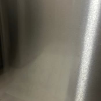 Garanti Kapsamında Olmasına Rağmen Paslanan Buzdolabı Ve Yetersiz Servis Hizmeti