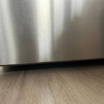 Garanti Kapsamında Olmasına Rağmen Paslanan Buzdolabı Ve Yetersiz Servis Hizmeti