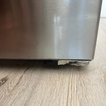 Garanti Kapsamında Olmasına Rağmen Paslanan Buzdolabı Ve Yetersiz Servis Hizmeti