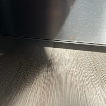 Garanti Kapsamında Olmasına Rağmen Paslanan Buzdolabı Ve Yetersiz Servis Hizmeti