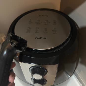 Kumtel Airfryer'ın Kulpunun Erimesi Güvenlik Riski Yaratıyor!