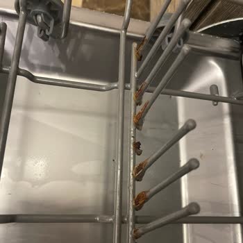 Teka Bulaşık Makinesi Sepetlerinde Erken Paslanma Ve Kırılma Sorunu