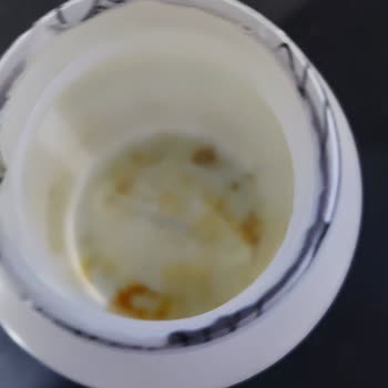 Velavit Aldığım Ürünün Kapsülleri Akmış, Kullanılamaz Durumda Geldi