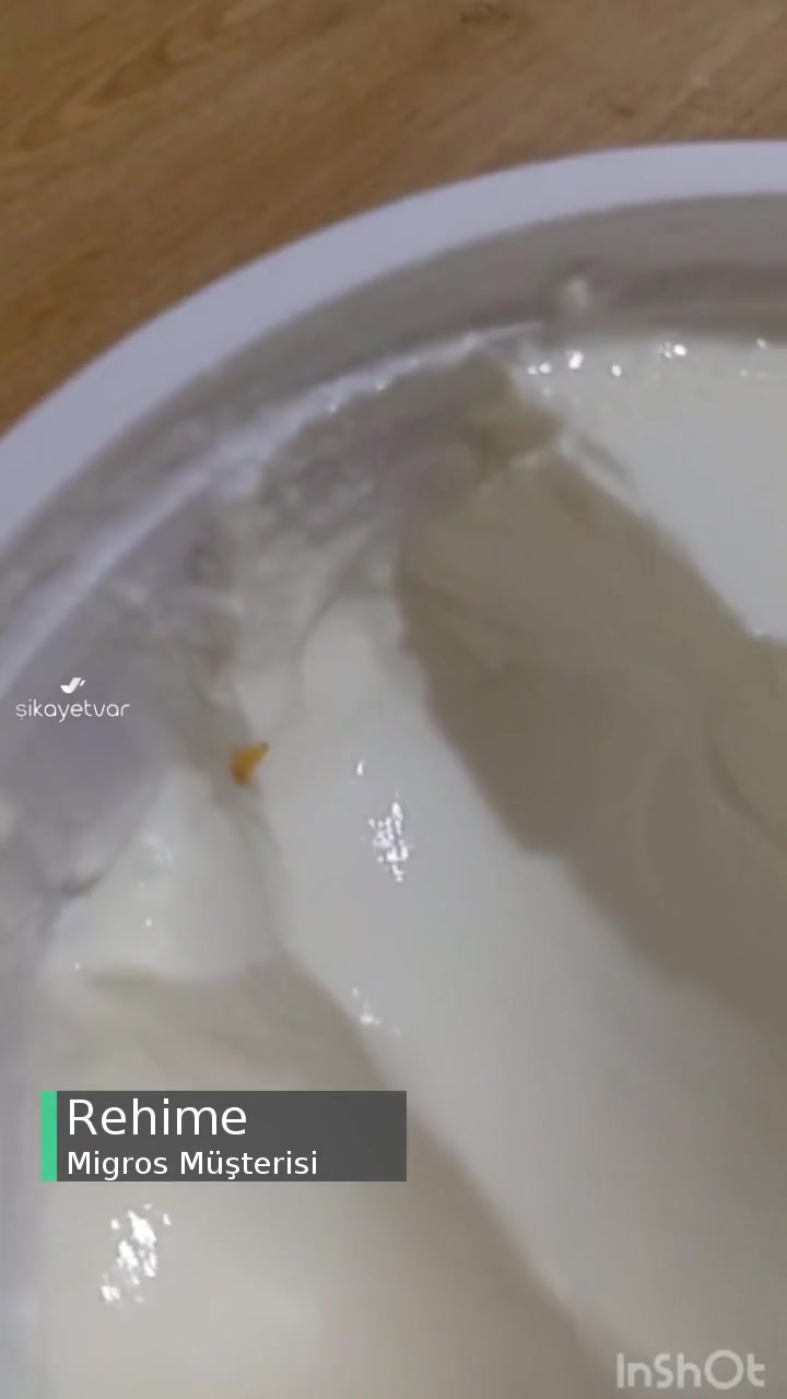 Migros Market Yoğurdun İçinden Kurt Çıktı! videonun kapak resmi