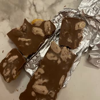 Nestle Damak Çikolatada Beyaz Lekeler Ve Müşteri Hizmetlerinden Yanıt Alamadım