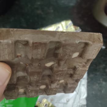 Son Kullanma Tarihi Geçmemiş Çikolatanın Bayat Ve Bozuk Çıkması