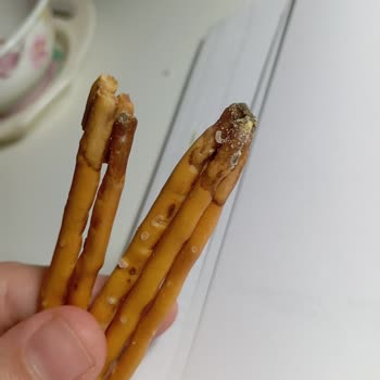 Bayat Ve Küflü Ülker Çubuk Kraker Sağlığımı Tehdit Etti