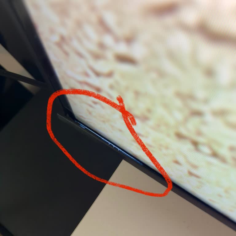 Samsung Yeni Alınan Televizyonun Çıtasında Açılma Ve Çözüm Eksikliği